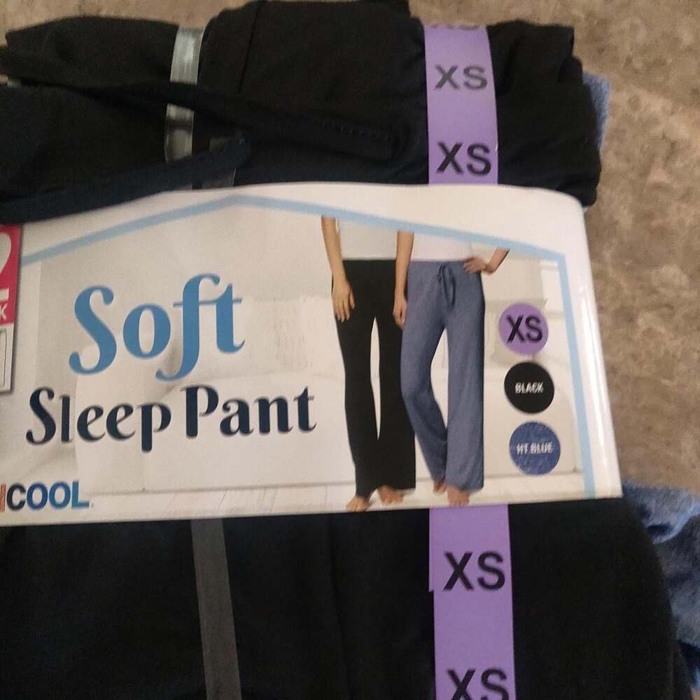 32 Degrees Women's Black and Blue Pajamas